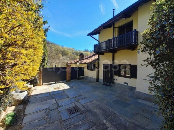 casa indipendente in vendita a Moncalieri in zona Testona