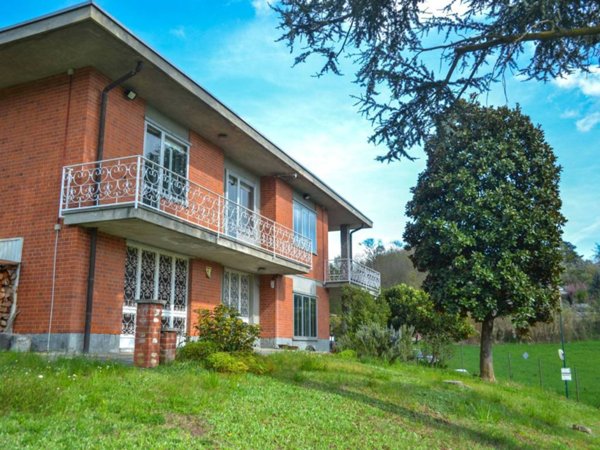 casa indipendente in vendita a Moncalieri in zona Revigliasco