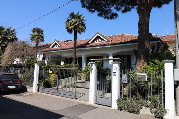 casa indipendente in vendita a Moncalieri