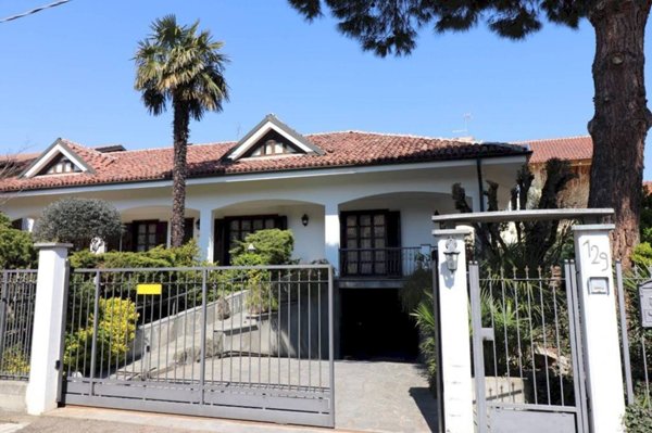 casa indipendente in vendita a Moncalieri