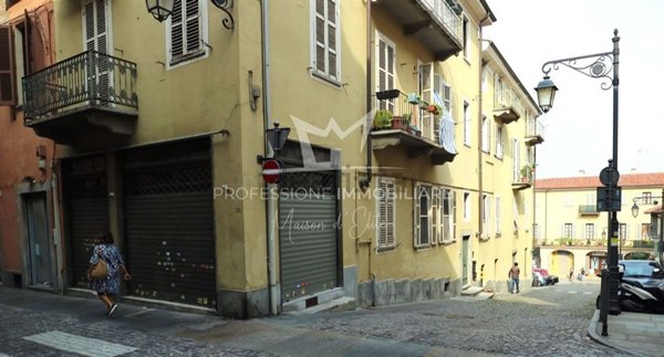 locale commerciale in vendita a Moncalieri