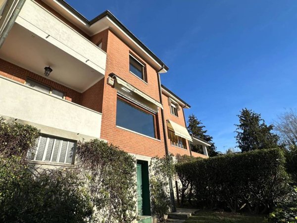 casa indipendente in vendita a Moncalieri in zona Revigliasco