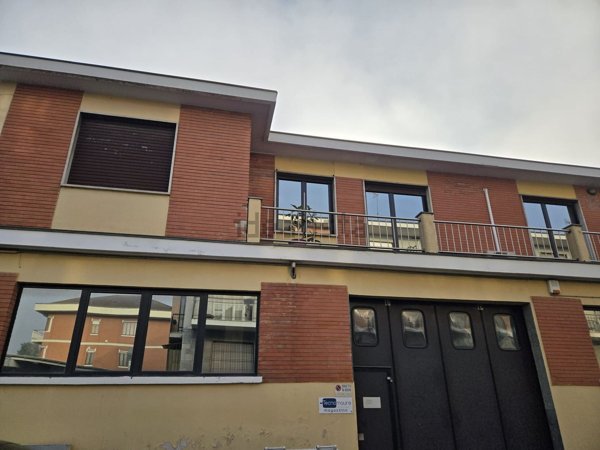 ufficio in vendita a Moncalieri