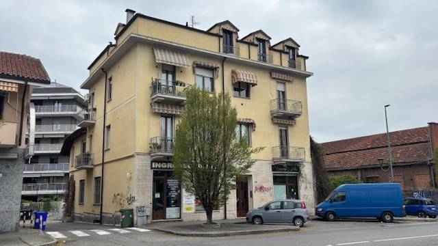 appartamento in vendita a Moncalieri in zona Borgo San Pietro