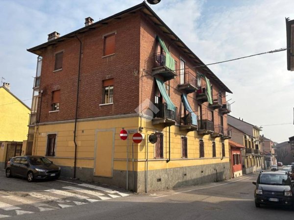 appartamento in vendita a Moncalieri in zona Borgo San Pietro