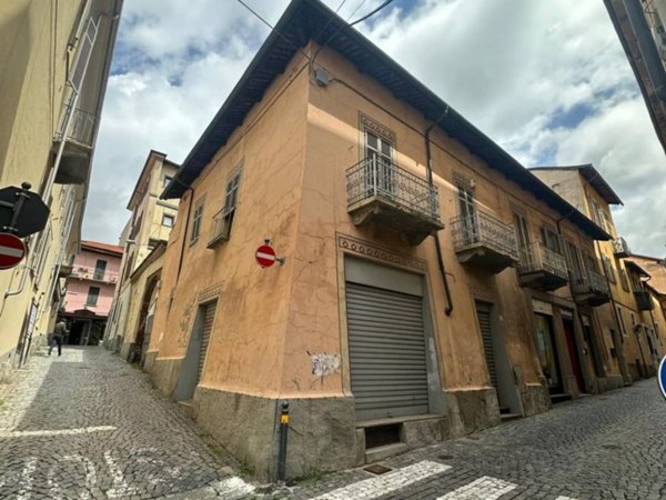 intera palazzina in vendita a Moncalieri