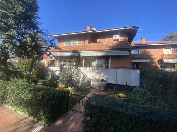 casa indipendente in vendita a Moncalieri