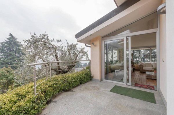 casa indipendente in vendita a Moncalieri in zona Revigliasco