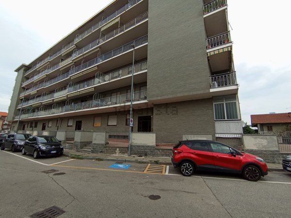 appartamento in vendita a Moncalieri in zona Borgo San Pietro