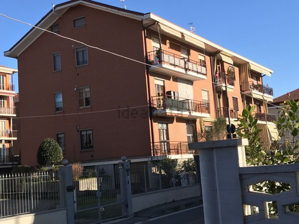 appartamento in vendita a Moncalieri in zona Testona