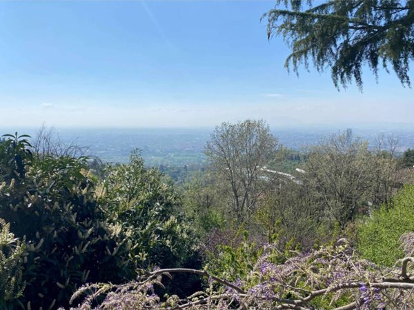 terreno edificabile in vendita a Moncalieri in zona Boccia d'Oro
