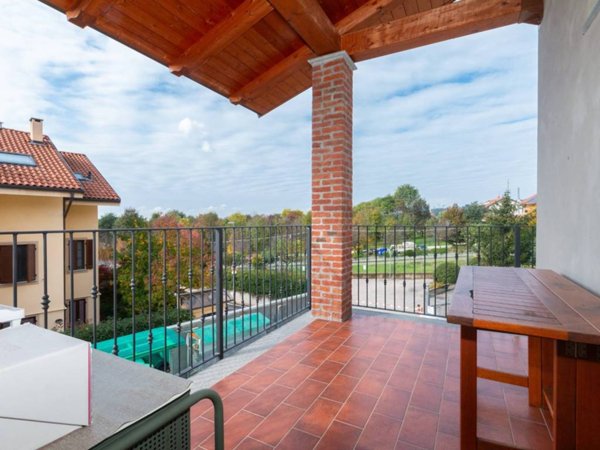 casa indipendente in vendita a Moncalieri in zona Testona