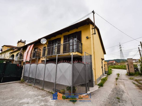 casa indipendente in vendita a Moncalieri in zona Moriondo