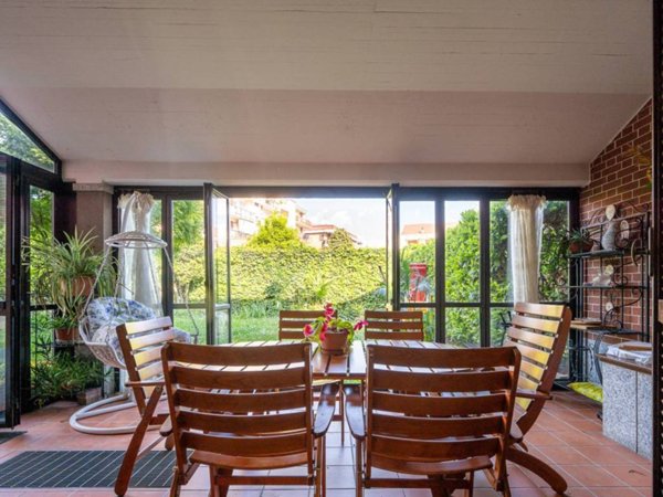 casa indipendente in vendita a Moncalieri in zona Testona