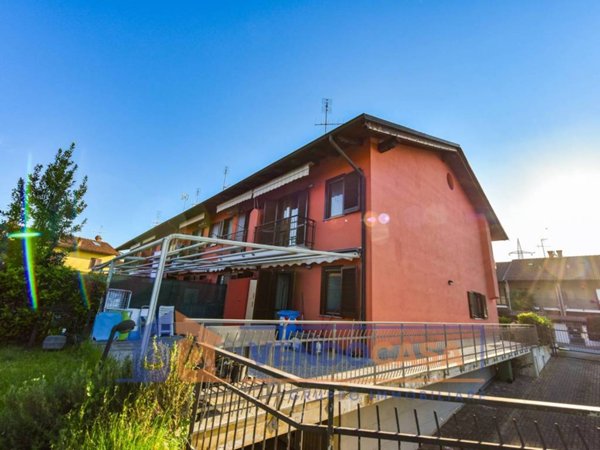 casa indipendente in vendita a Moncalieri in zona Tagliaferro