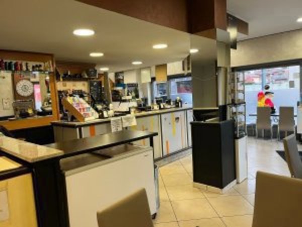 negozio in vendita a Moncalieri