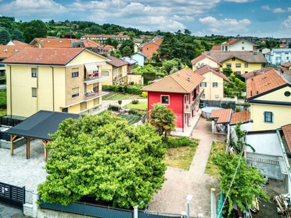 casa indipendente in vendita a Moncalieri