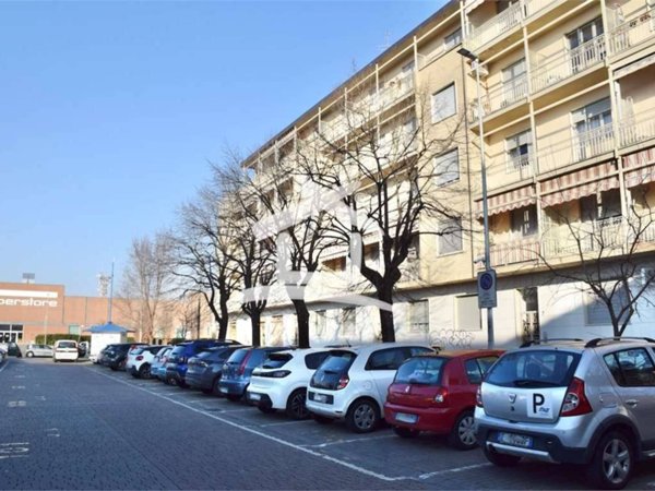 appartamento in vendita a Moncalieri in zona Borgo San Pietro