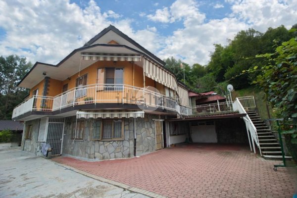 appartamento in vendita a Moncalieri in zona Testona