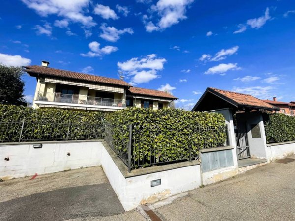 appartamento in vendita a Moncalieri in zona Testona