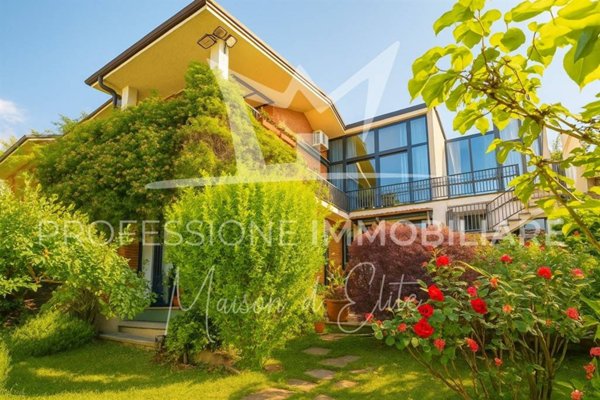 casa indipendente in vendita a Moncalieri