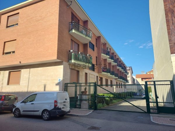 locale di sgombero in vendita a Moncalieri