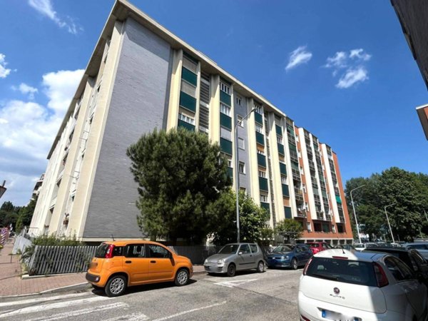 appartamento in vendita a Moncalieri in zona Borgo San Pietro