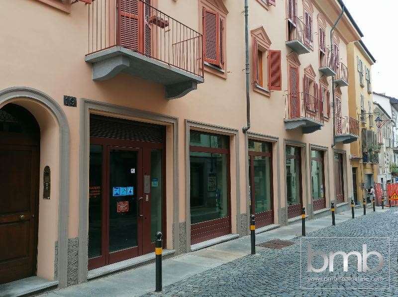 locale commerciale in vendita a Moncalieri