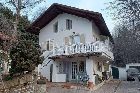 casa indipendente in vendita a Moncalieri in zona Revigliasco