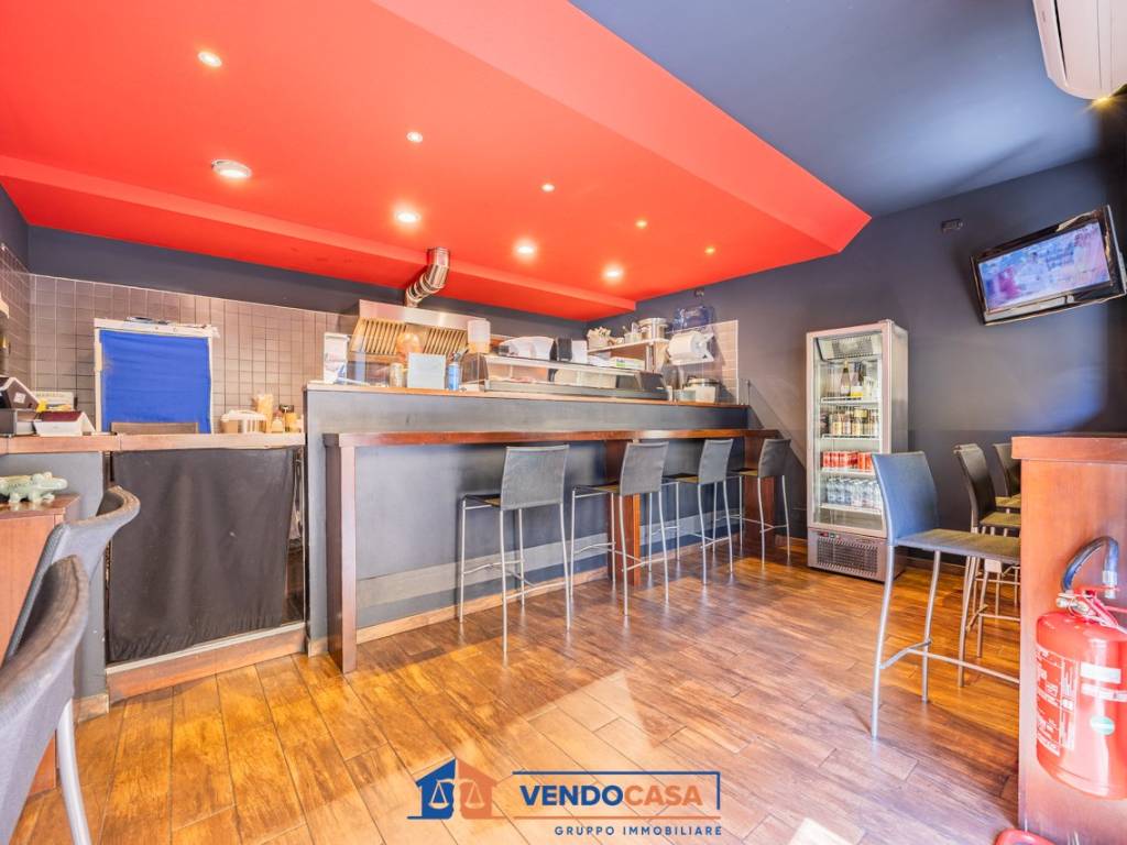 negozio in vendita a Moncalieri