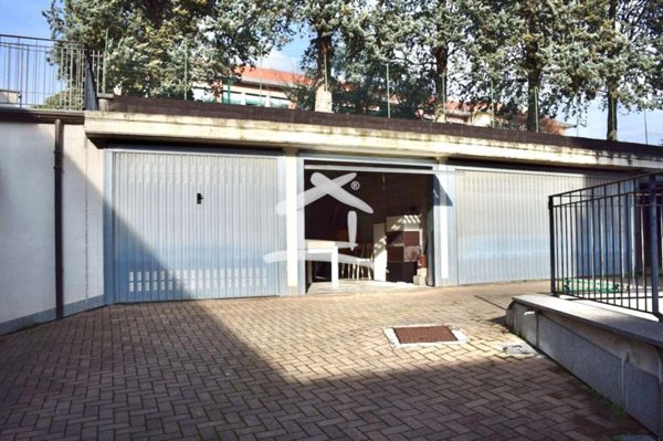 negozio in vendita a Moncalieri