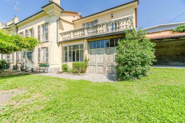 casa indipendente in vendita a Moncalieri