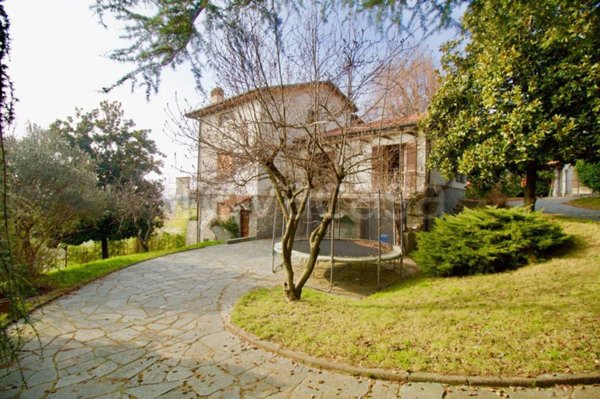 casa indipendente in vendita a Moncalieri in zona Revigliasco