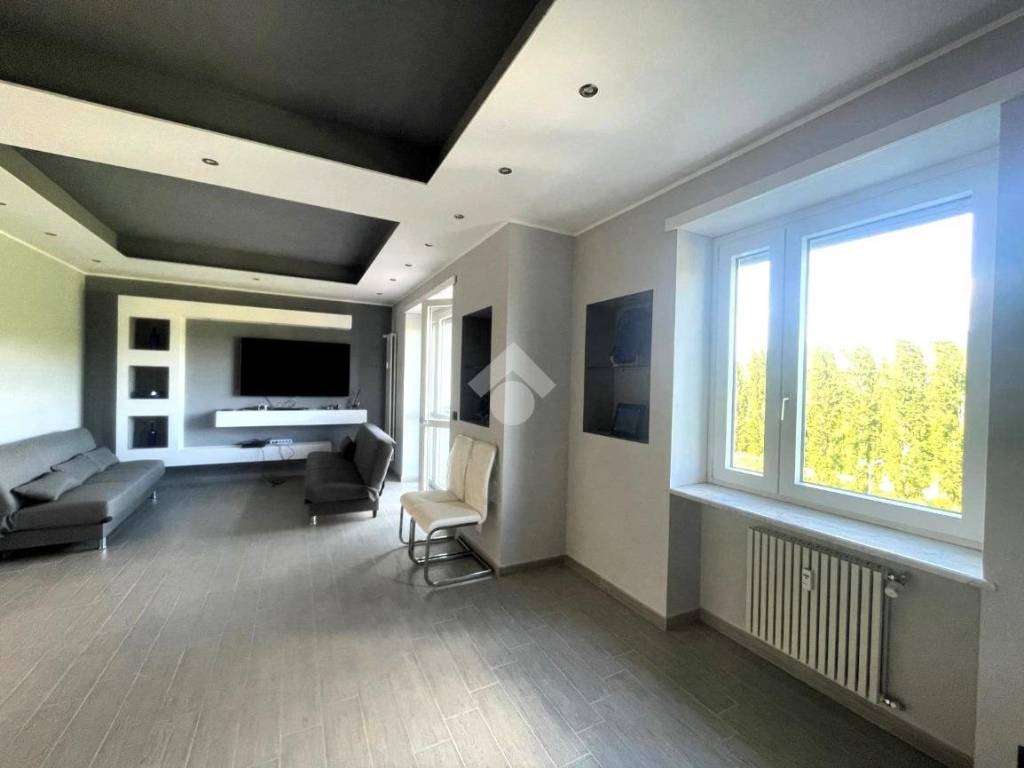 appartamento in vendita a Moncalieri in zona Borgo San Pietro