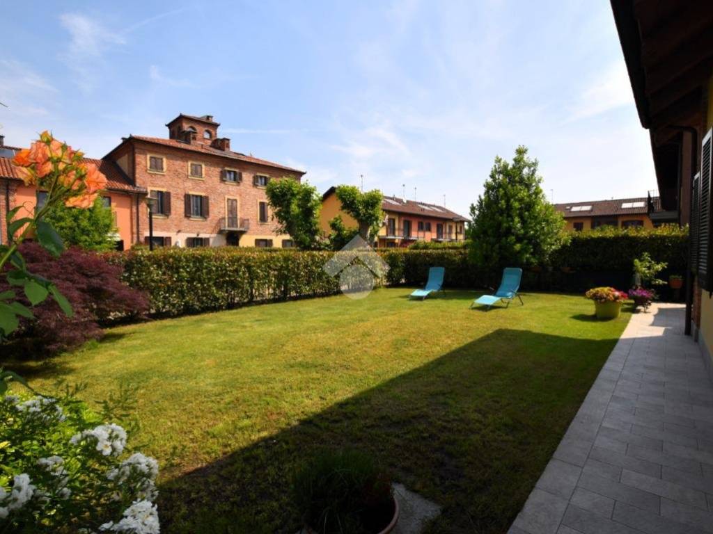 casa indipendente in vendita a Moncalieri in zona Tetti Piatti