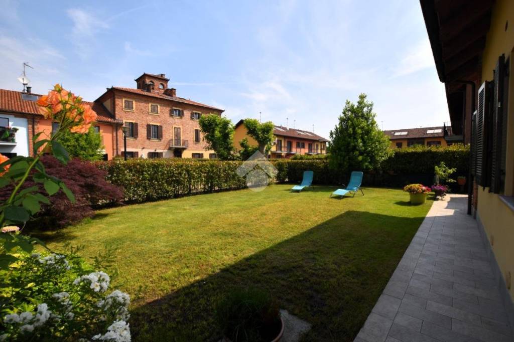 casa indipendente in vendita a Moncalieri in zona Tetti Piatti