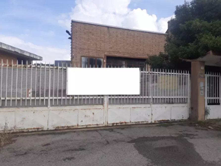 locale di sgombero in vendita a Moncalieri