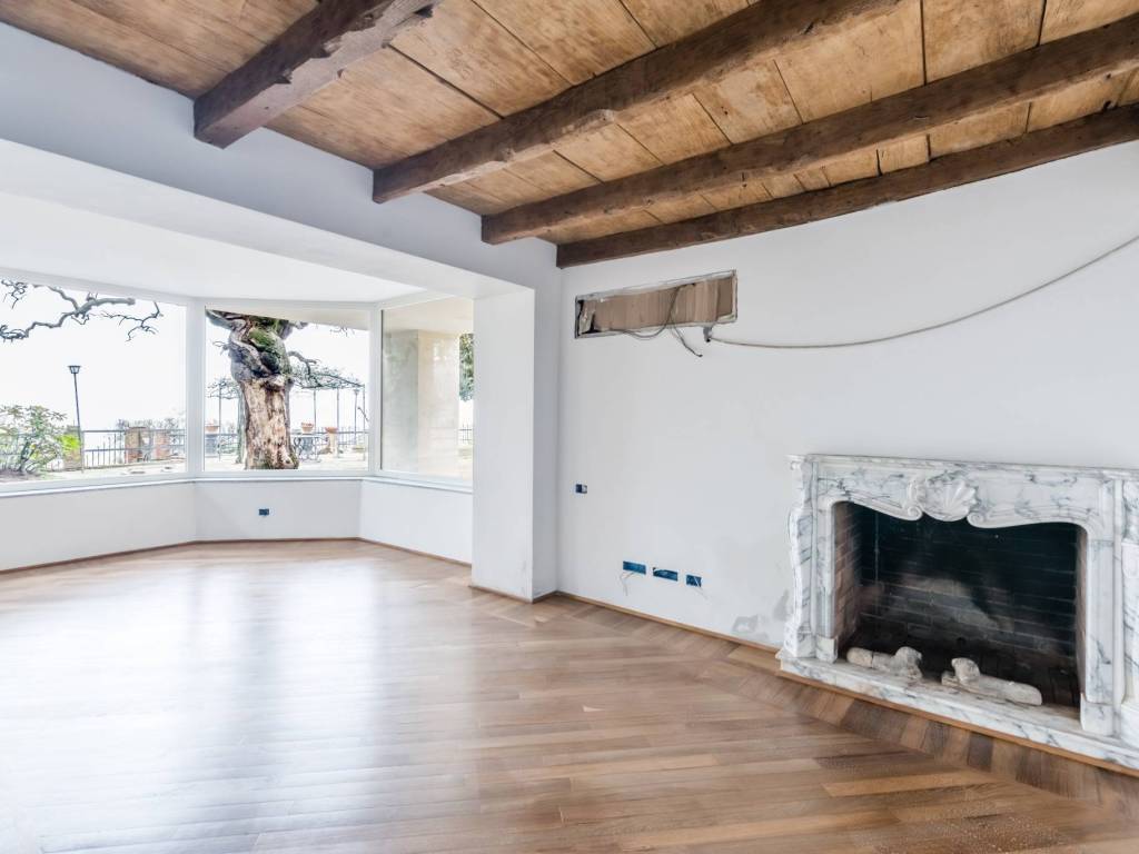 casa indipendente in vendita a Moncalieri in zona Revigliasco