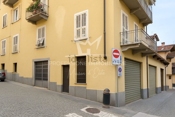 locale di sgombero in vendita a Moncalieri