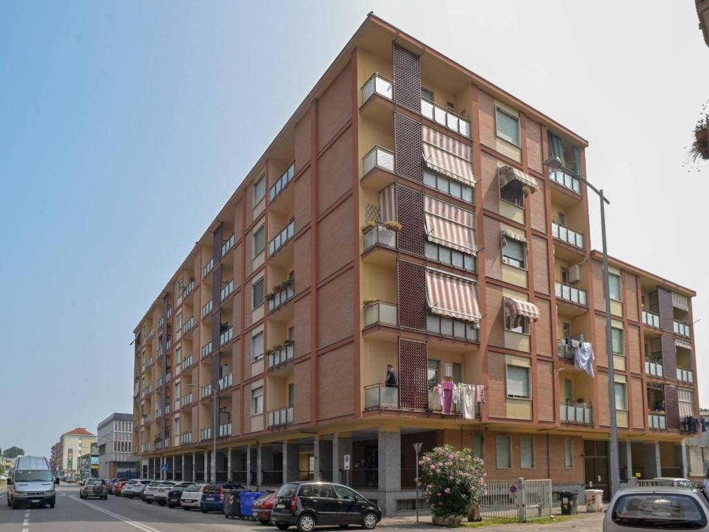 appartamento in vendita a Moncalieri in zona Borgo San Pietro