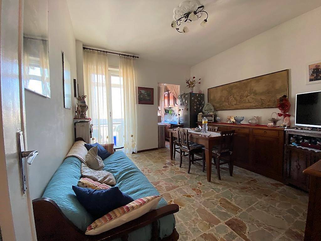 appartamento in vendita a Moncalieri in zona Borgo San Pietro