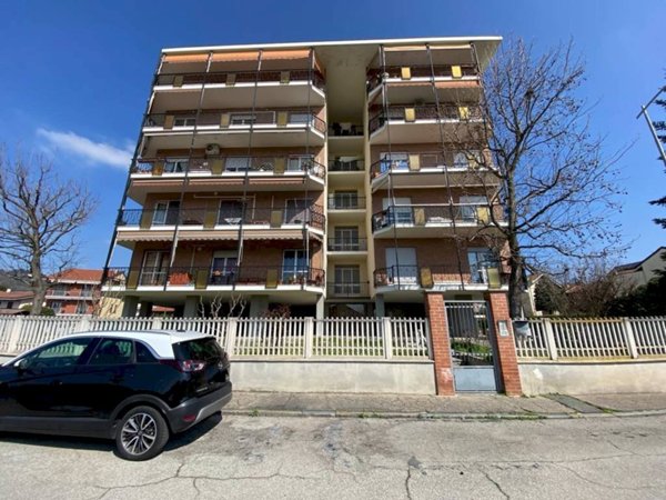casa semindipendente in vendita a Moncalieri in zona Revigliasco