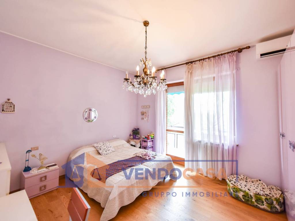 appartamento in vendita a Moncalieri in zona Testona