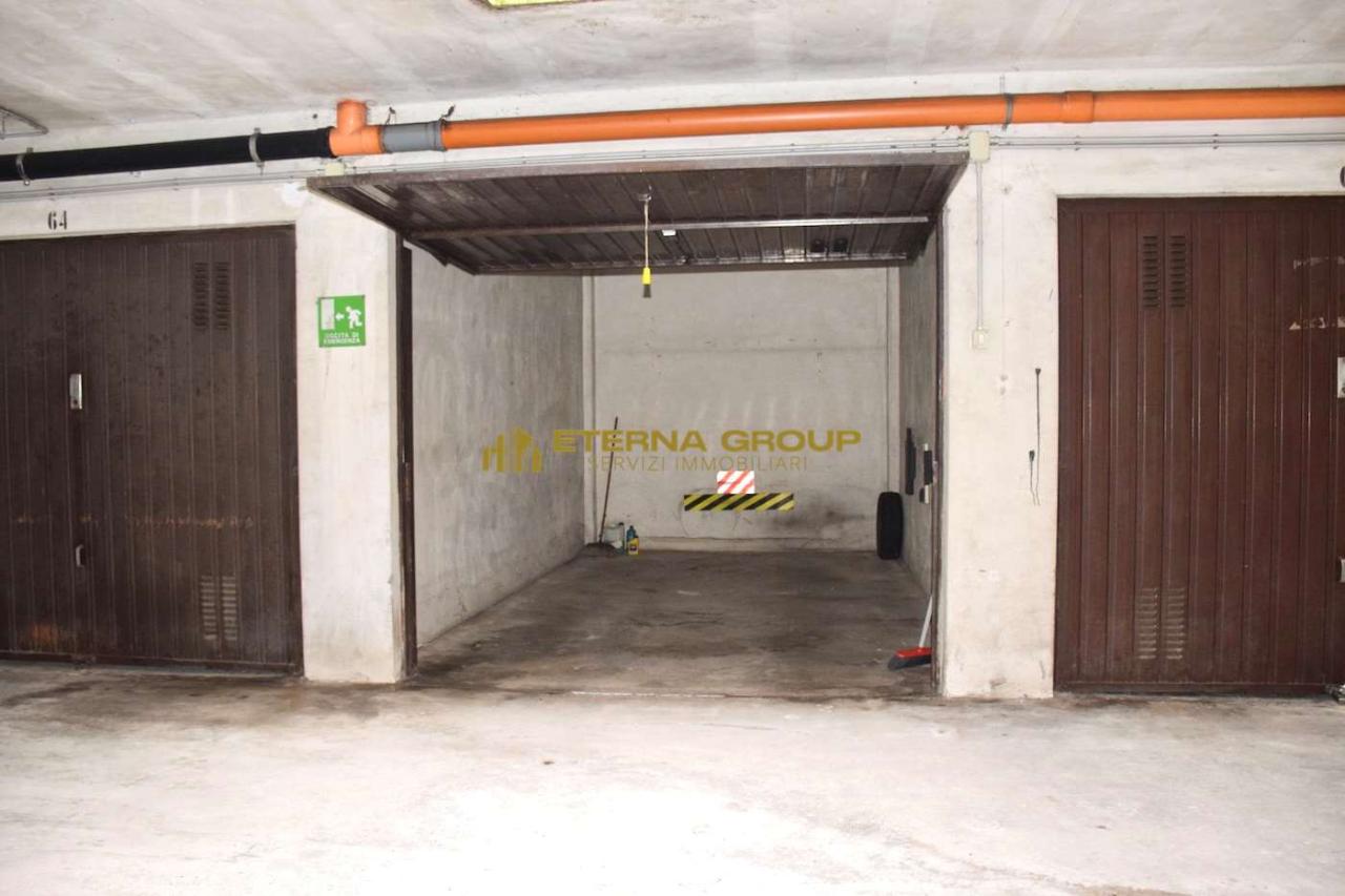 negozio in vendita a Moncalieri