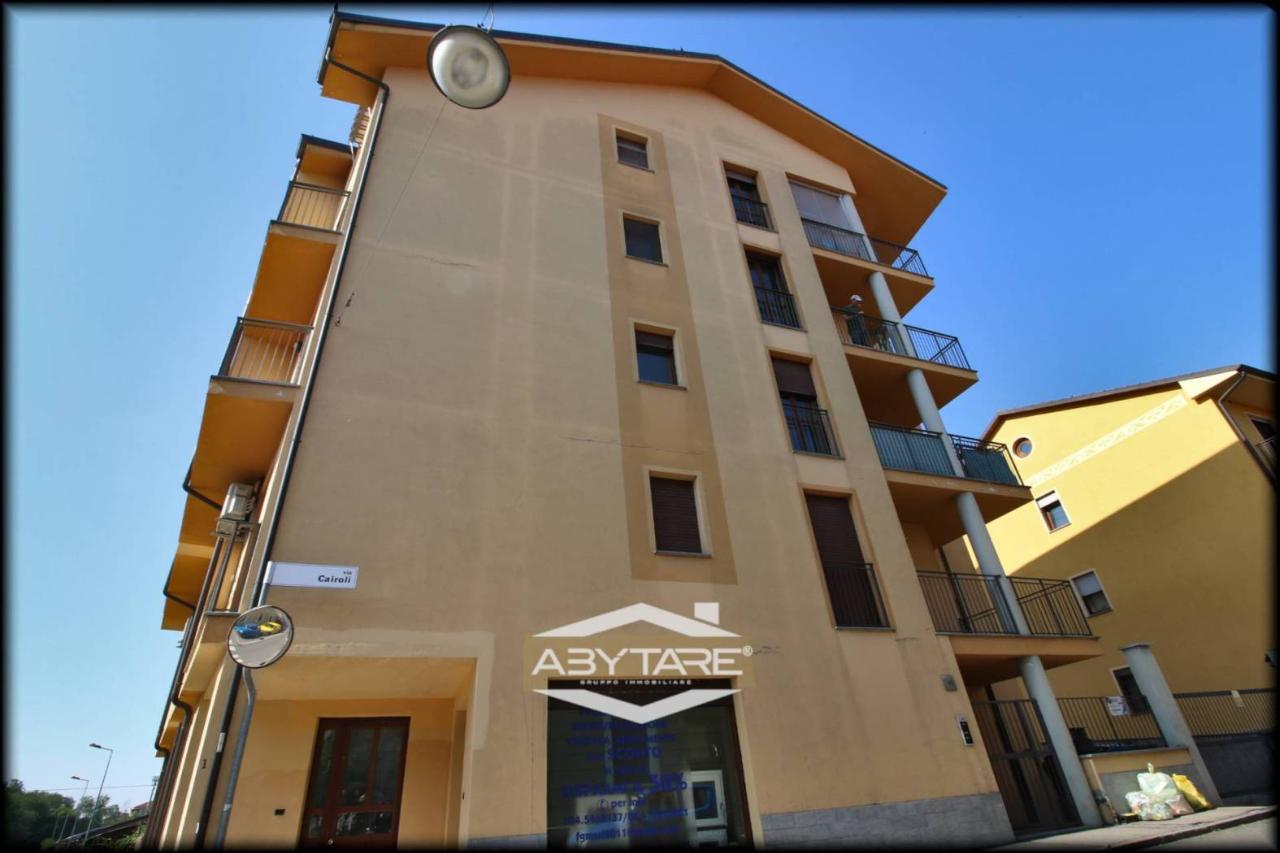 negozio in vendita a Moncalieri in zona Borgo San Pietro