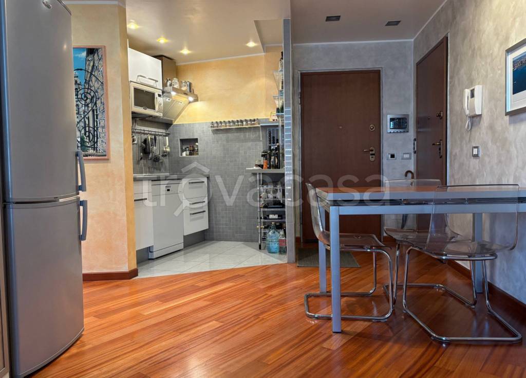 appartamento in vendita a Moncalieri in zona Borgo San Pietro