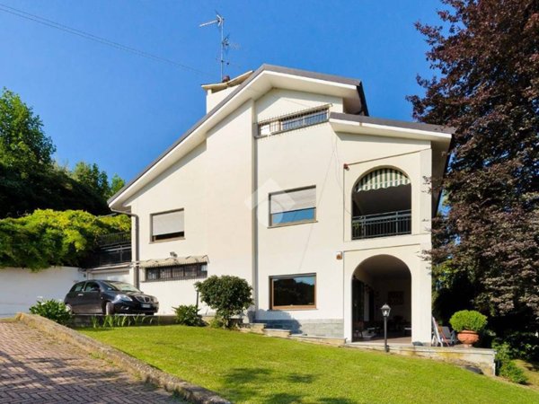 casa indipendente in vendita a Moncalieri in zona Revigliasco
