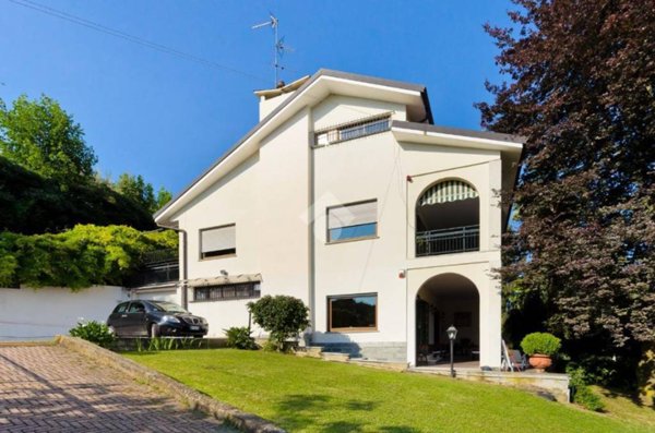 casa indipendente in vendita a Moncalieri in zona Revigliasco