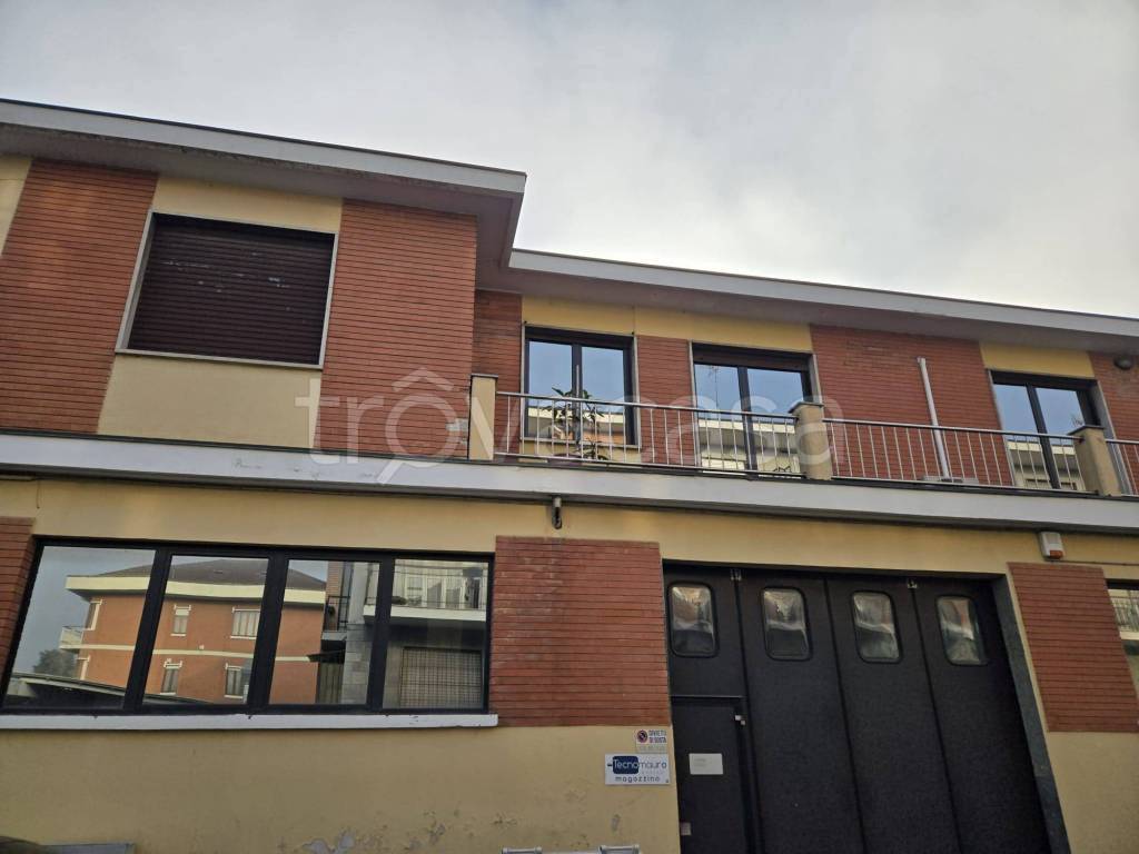 ufficio in vendita a Moncalieri