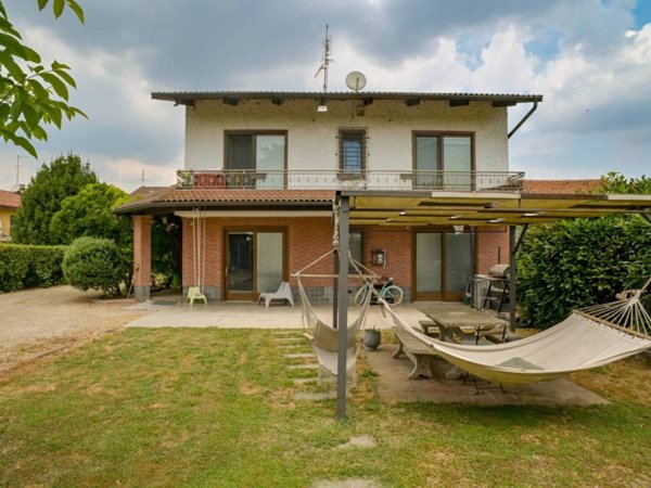 casa indipendente in vendita a Moncalieri in zona Tagliaferro